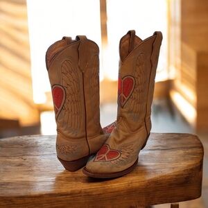 Vintage Corral Teens Hearts & Wings Cowboy Boots Leather Girls/ Womens  Size 5